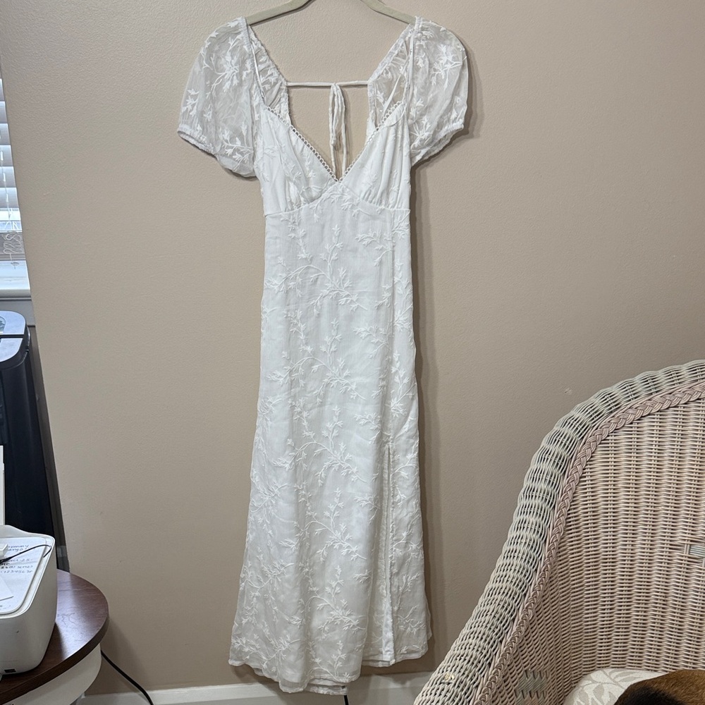 Lulu's Elegant White Backless Dress